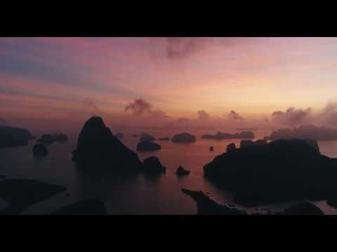 Sunrise Phang Nha bay