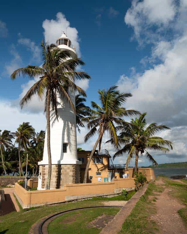 galle-things-to-do-lighthouse