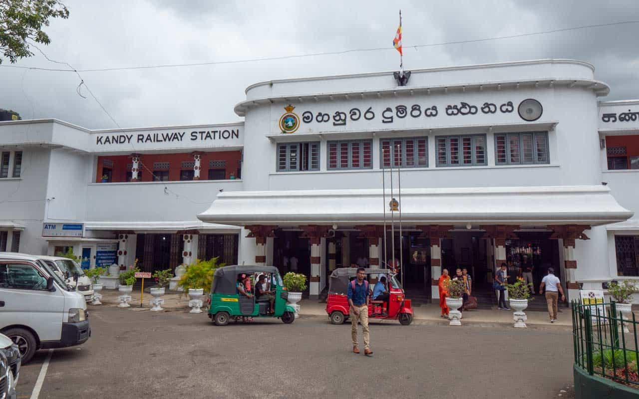 kandy-railway-station