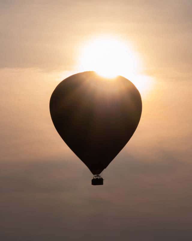 bagan-balloon-sunrise