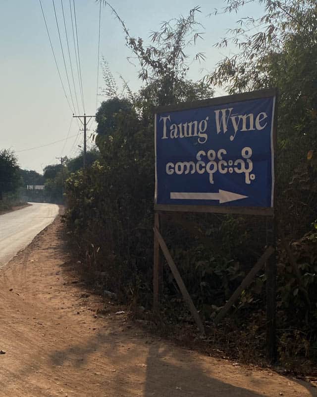 sign-taung-wine-mountain