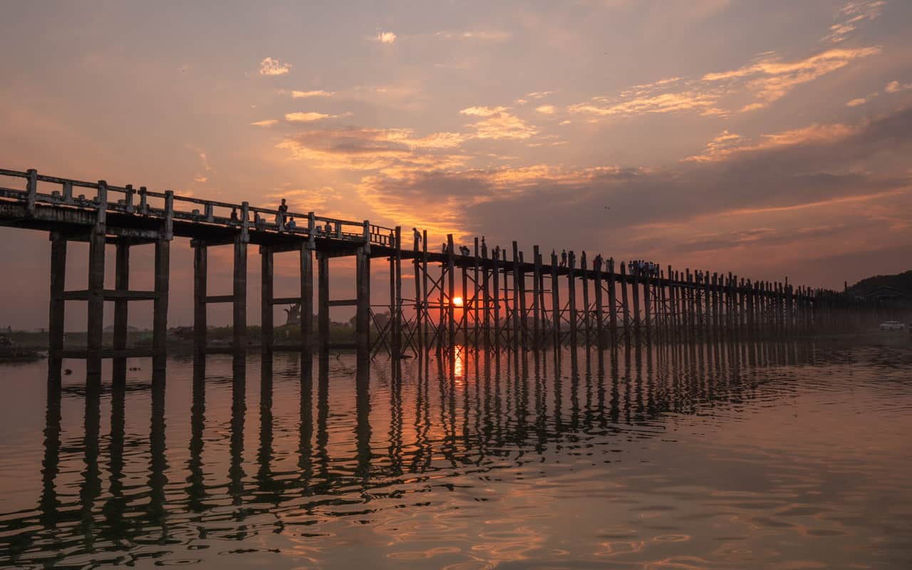 u-bein-bridge-sunset
