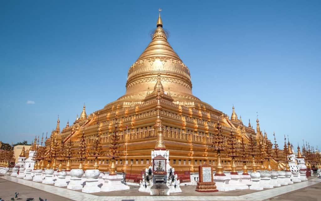 Shwezigon-pagoda-bagan-myanmar