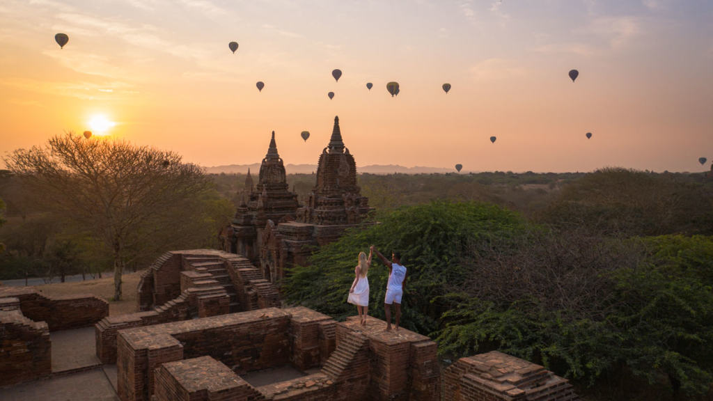 bagan-ruins-sunrise-balloons-drone