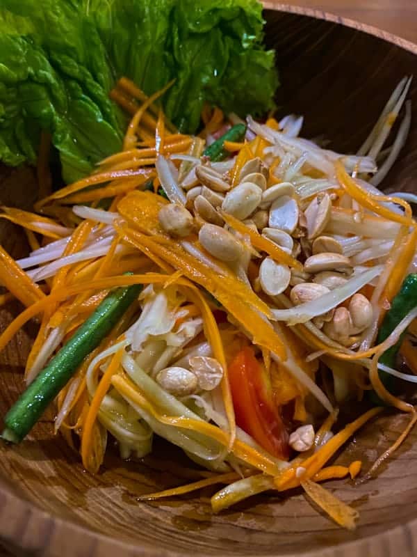 thailicious-salad-canggu-restaurant