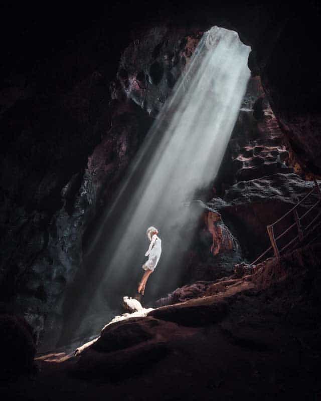 bat-cave-lombok-lightrays