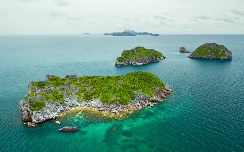 boats-ang-thong-marine-park-drone