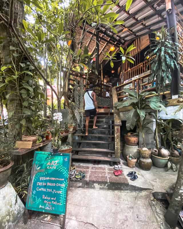 art-cafe-koh-phangan-entrance