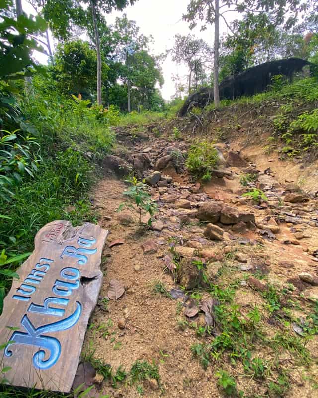 khao-ra-sign-trail