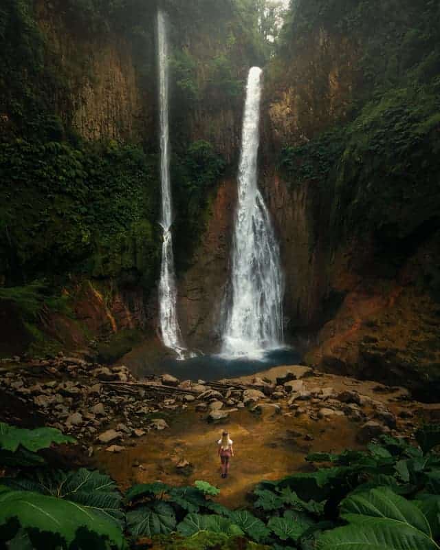 del-toro-waterfall-base