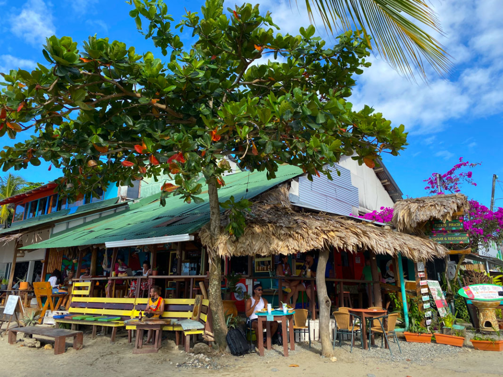 puerto-viejo-beach-bar