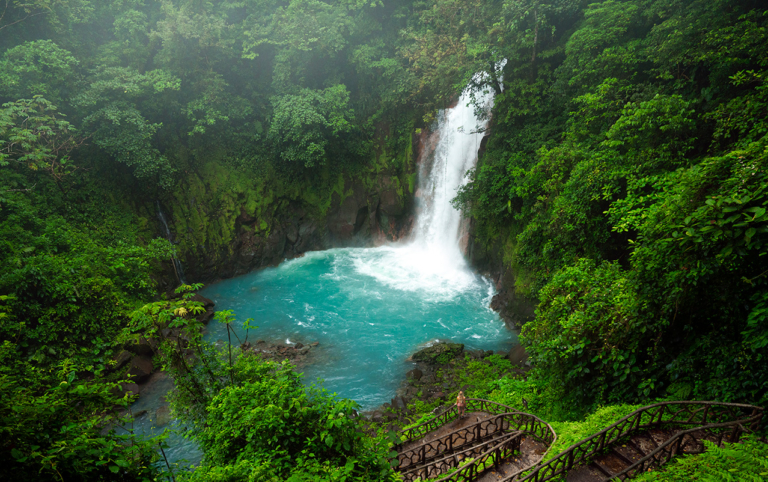 Rio Celeste Waterfall in Costa Rica – The Ultimate Guide