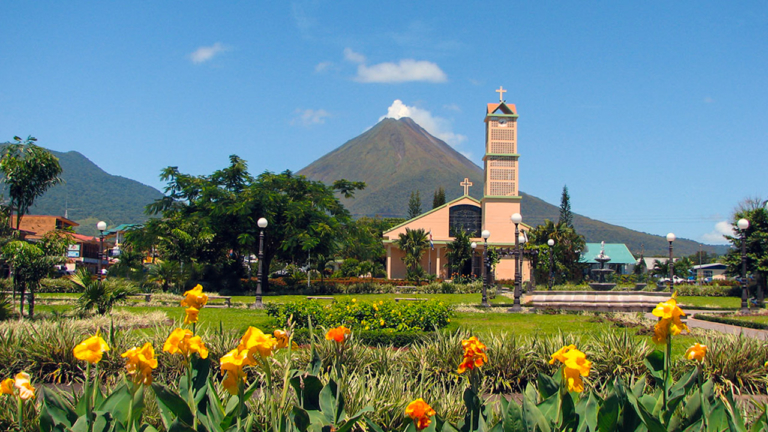 The BEST THINGS TO DO IN LA FORTUNA Costa Rica