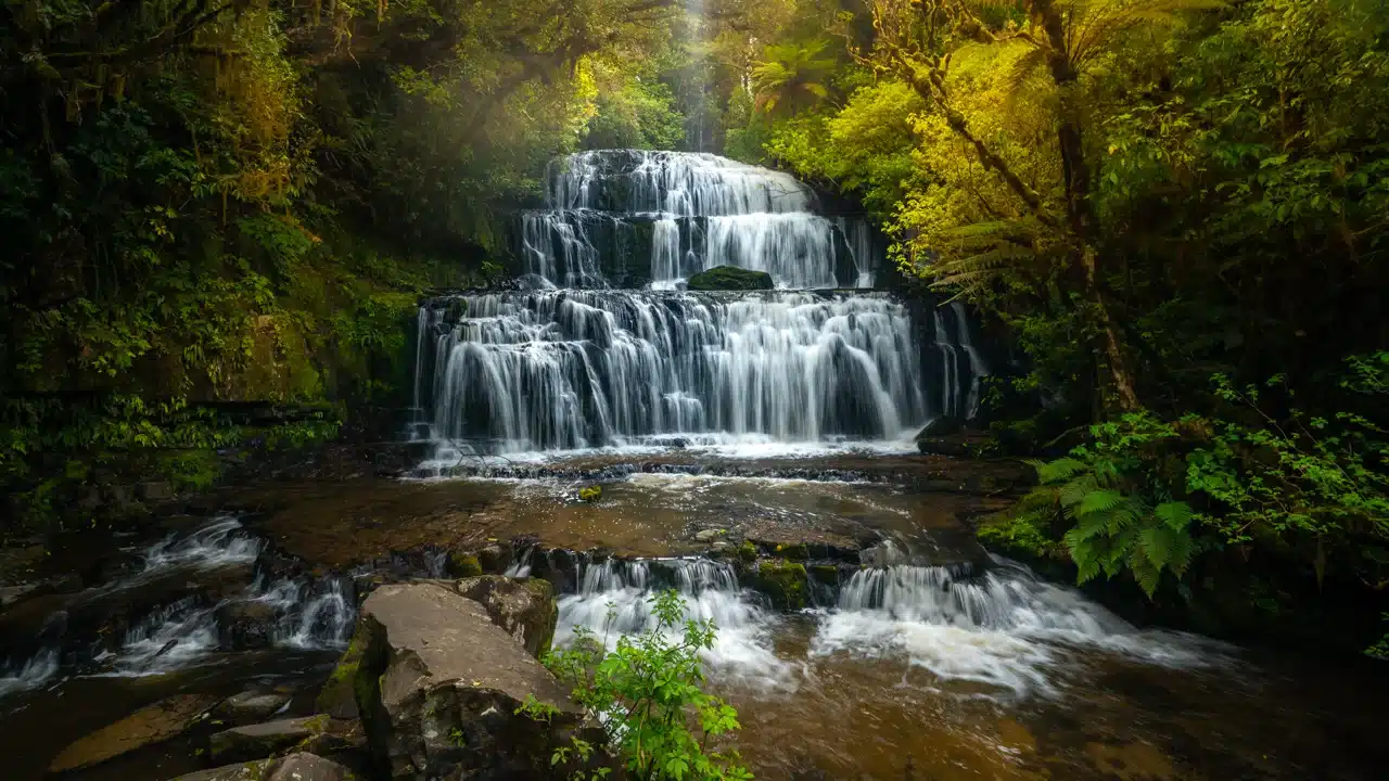 catlins-waterfalls-Purakaunui-falls-new-zealand