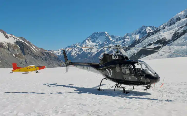 The BEST Mount Cook HELICOPTER TOURS in New Zealand