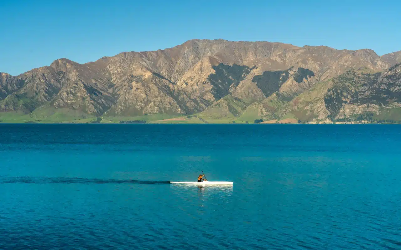 kayak-lake-hawea