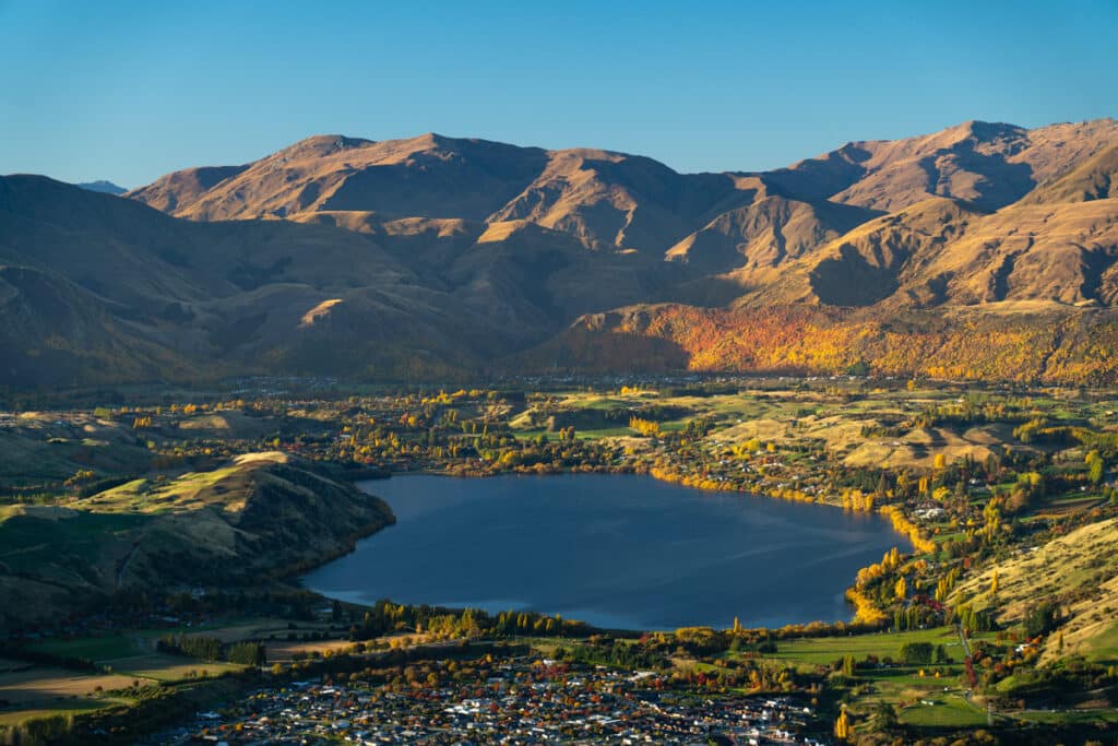 queenstown-photo-spot-lake-hayes-from-remarkables
