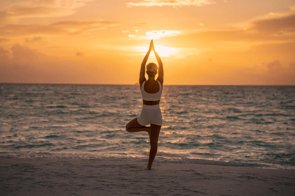 sunset-maldives-yoga