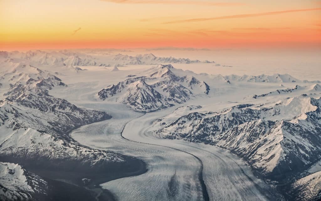 Alaska-helicopter-tours-knik-glacier