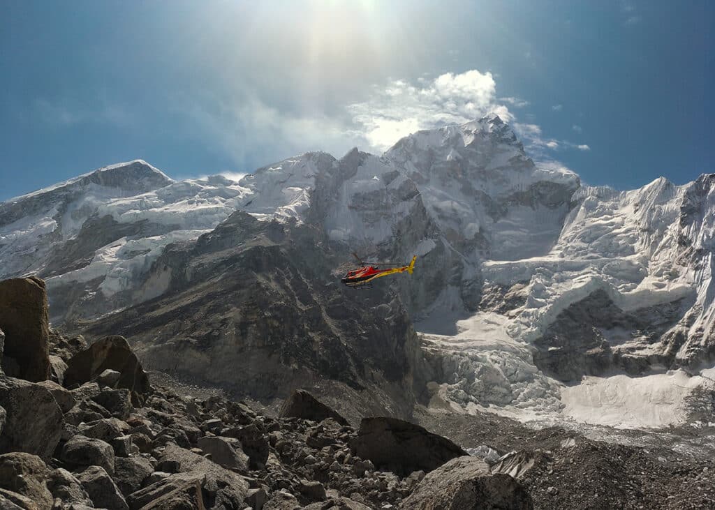 everest-helicopter-tour-base-camp