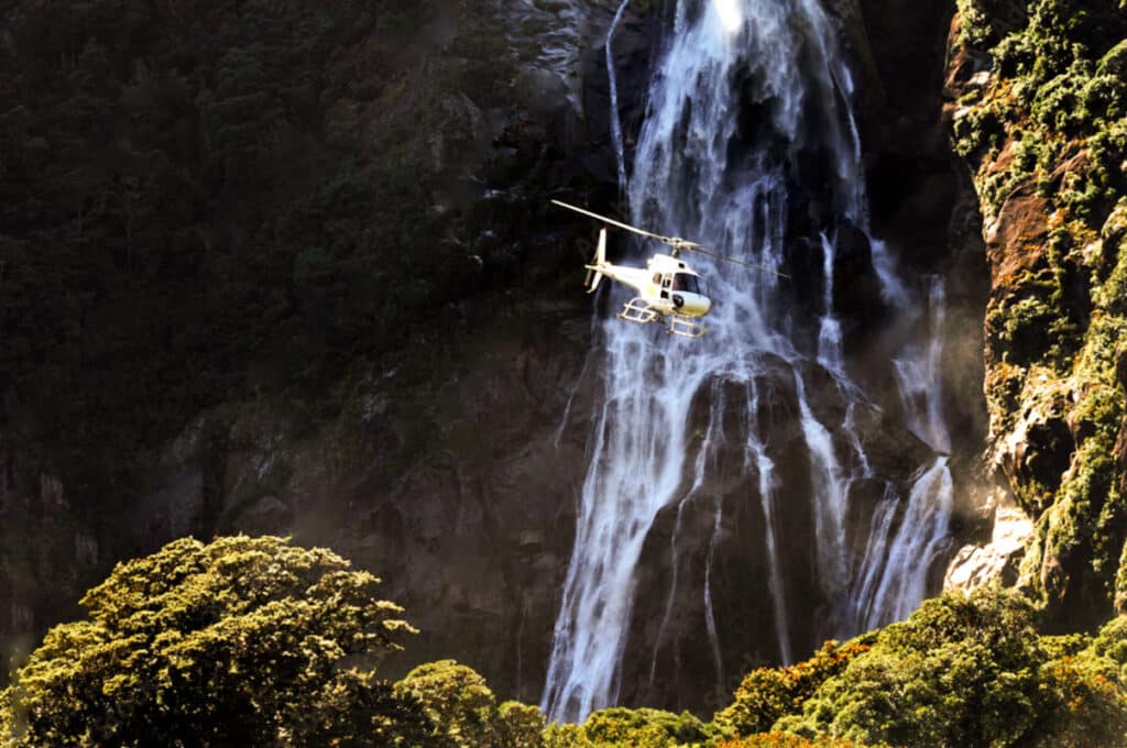 milford-sound-helicopter-lady-bowen-falls