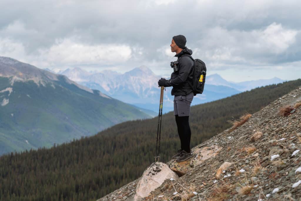 Mount-Edith-Cavell-hike-lookout-hiker