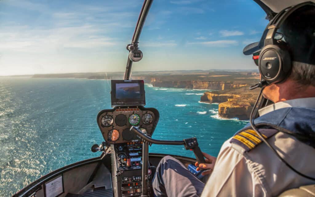 melbourne-helicopter-tours-cockpit-view-coastline