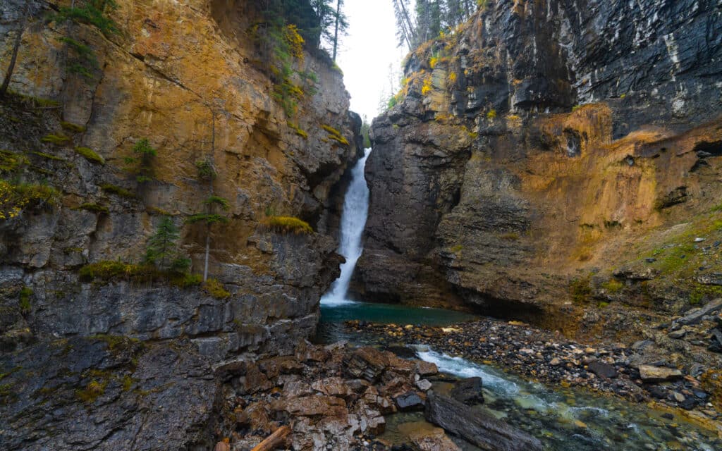 Johnston-canyon-upper-falls