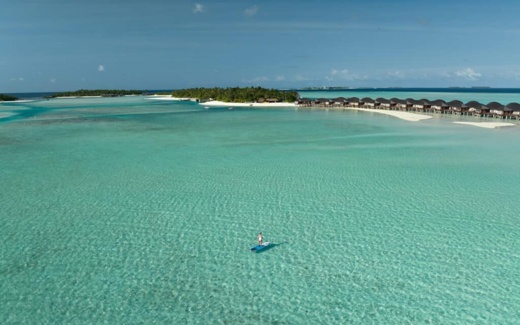 anantara-veli-maldives-paddle-boarding
