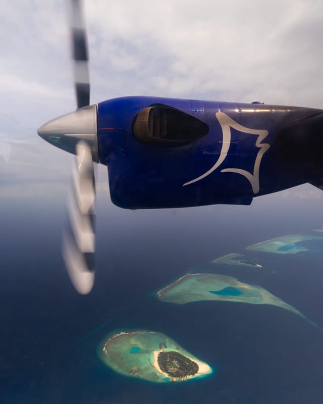 maldives-seaplane-view