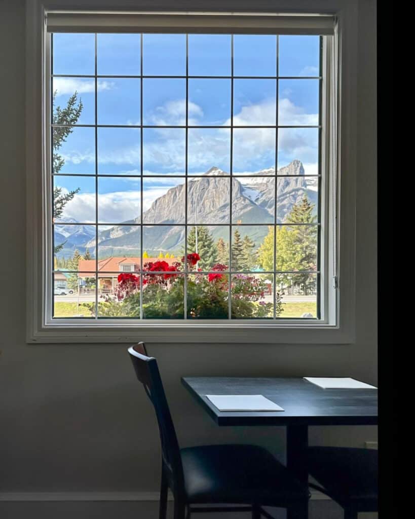 canmore-restaurants-bankhead restaurant-view